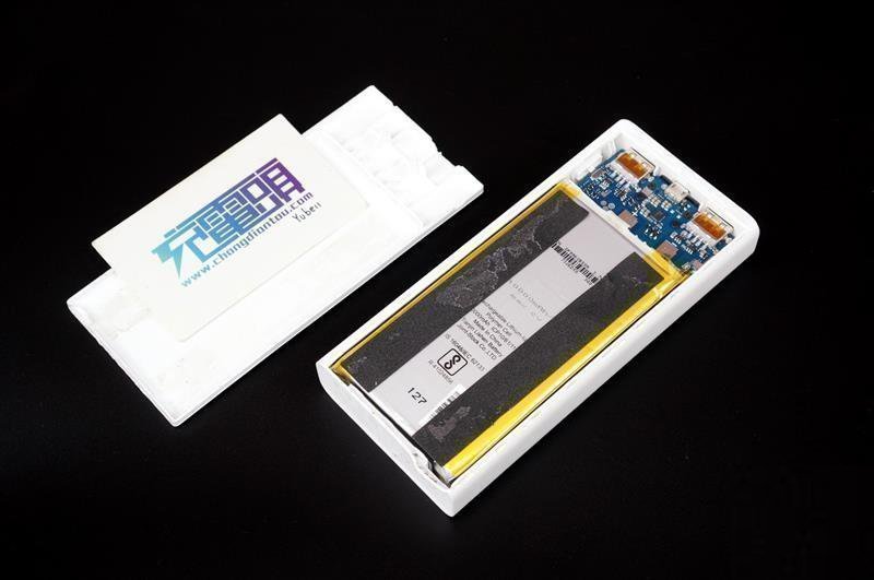 Разборка Xiaomi Mi Power Bank 2C 20000 mAh Разборка Xiaomi Mi Power Bank 2C 20000 mAh